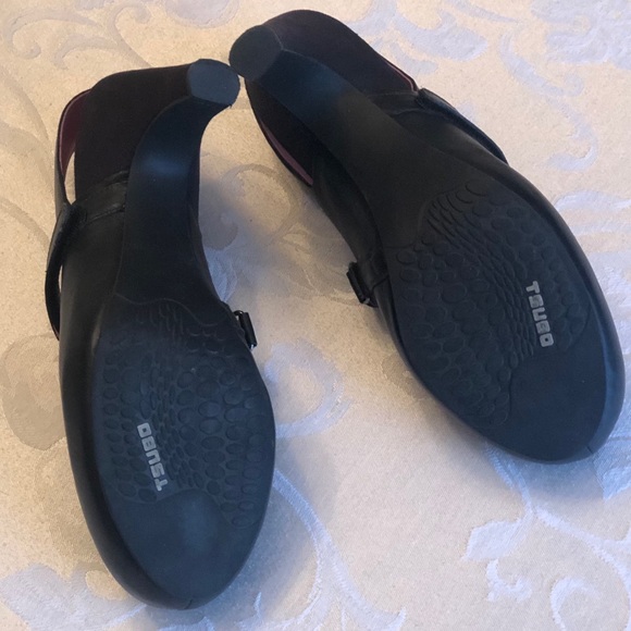 Mint condition Tsubo heels. 8.5. - Picture 5 of 8